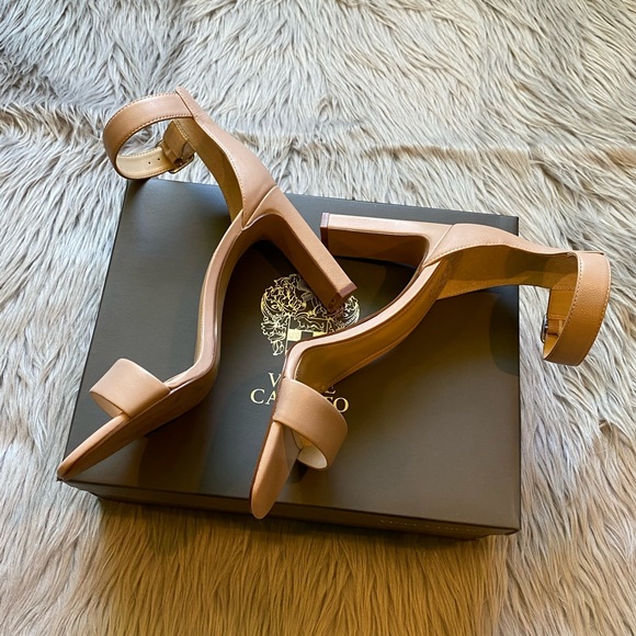 FLASH SALE Vince Camuto VpBendiva Petal Pink Heels - Picture 2 of 7